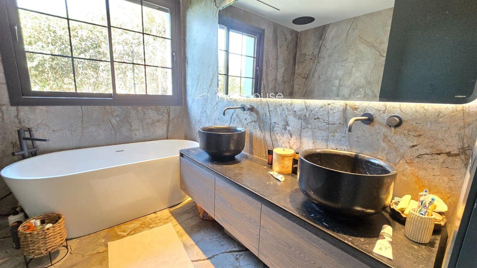 5 soveværelse Villa til salg i Mijas med swimmingpool garage - € 1.600.000 (Ref: 9756398)