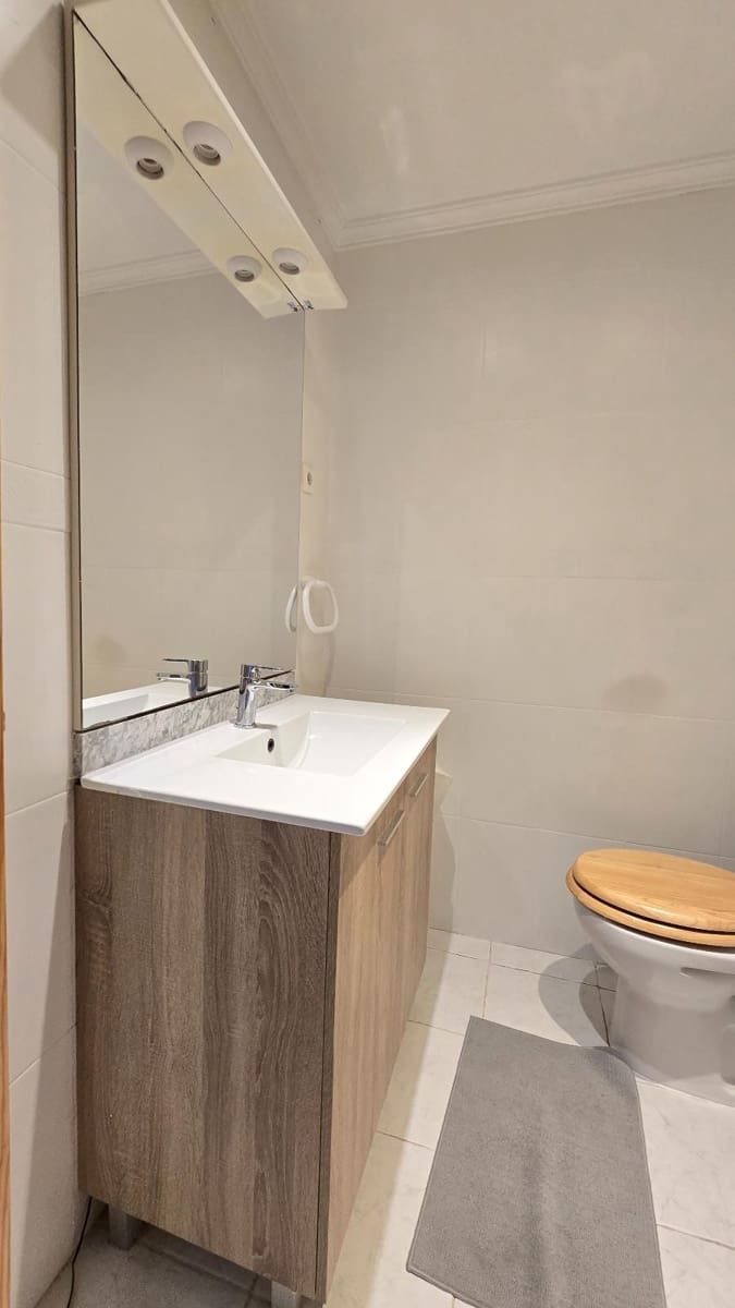 Lejlighed til salg i Torremolinos - € 150.000 (Ref: 9760129)