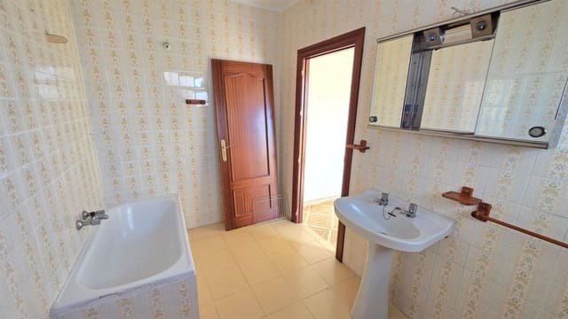 3 sypialnia Dom na sprzedaż w Campanillas, Miasto Málaga - 309 000 € (Ref: 9765300)