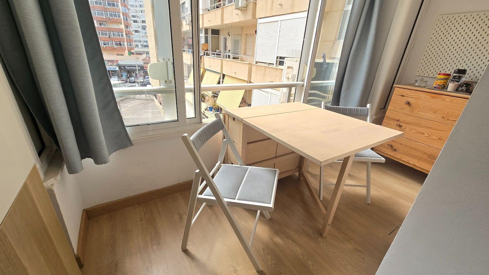 Lägenhet till salu i Torremolinos med pool - 150 000 € (Ref: 9772467)