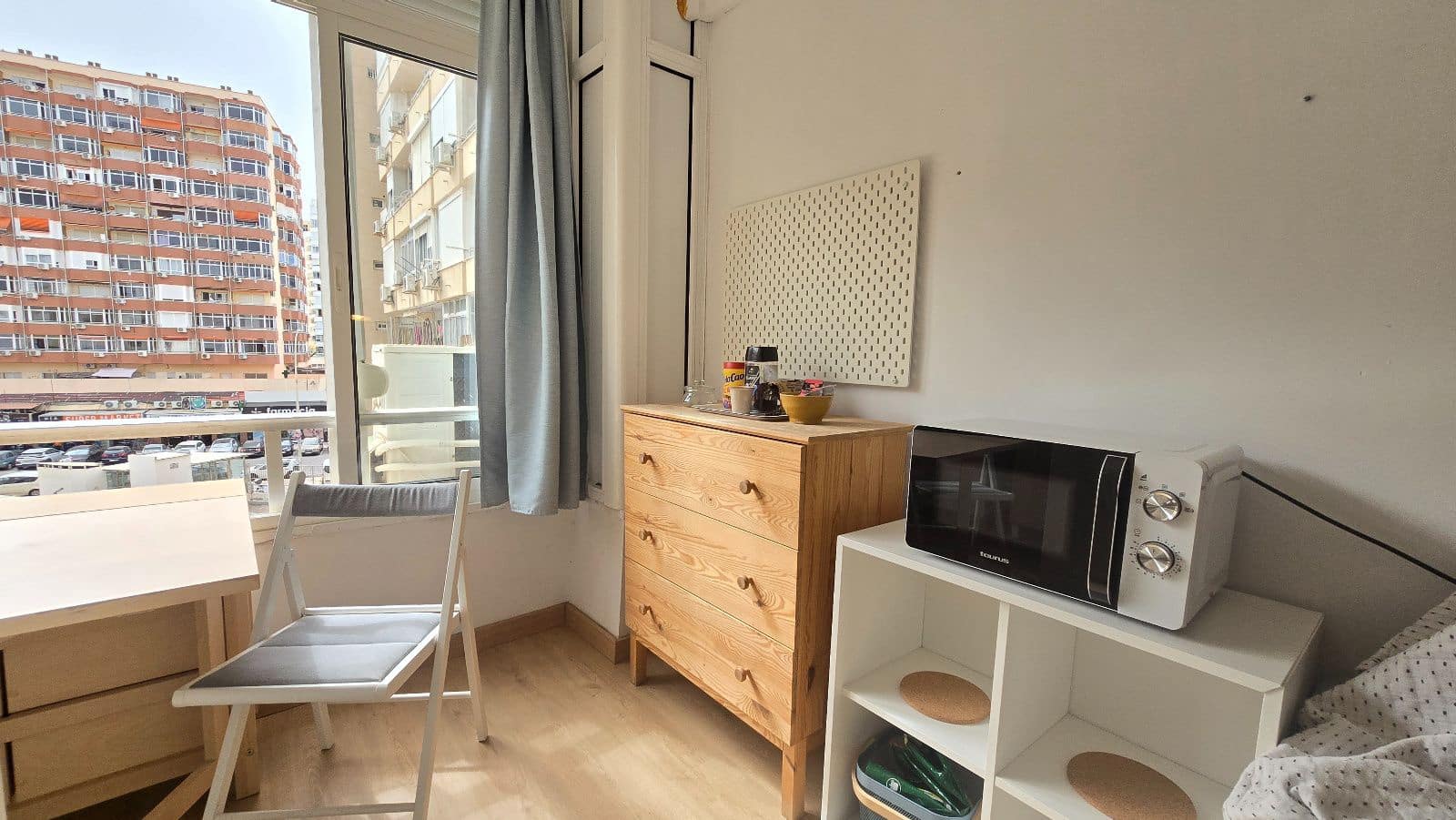 Lägenhet till salu i Torremolinos med pool - 150 000 € (Ref: 9772467)