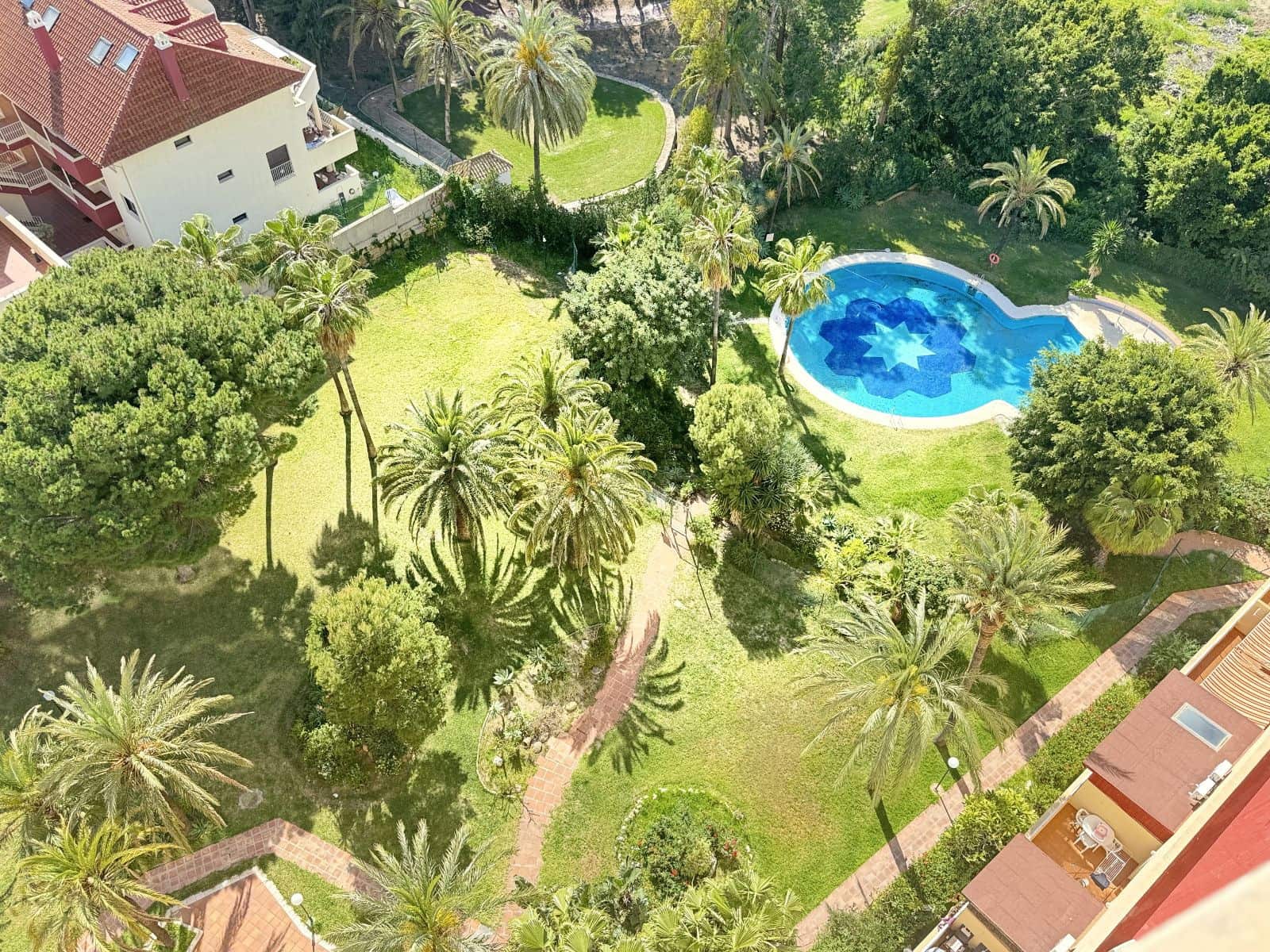 1 soverom Leilighet til salgs i Torrequebrada med svømmebasseng - € 299 000 (Ref: 9838579)