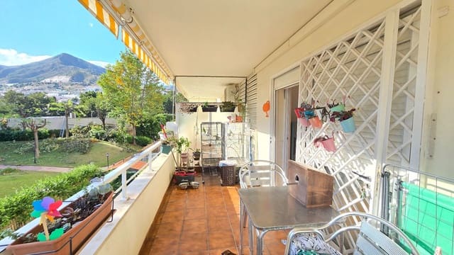 Piso de 3 habitaciones en Arroyo de la Miel, Benalmádena en venta con piscina garaje - 370.000 € (Ref: 9844502)
