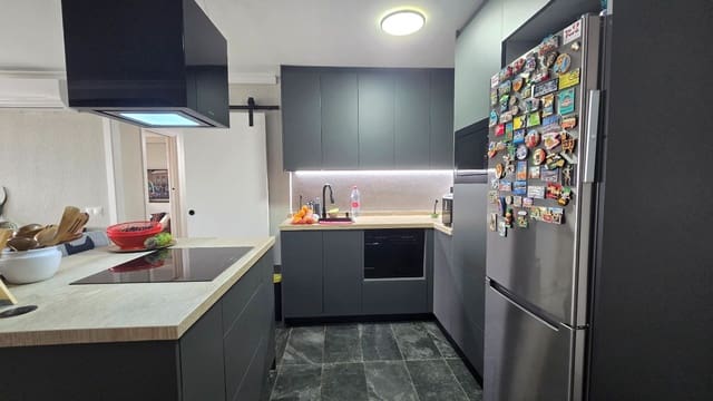 1 bedroom Flat for sale in Hacienda Torrequebrada, Benalmádena with pool garage - € 390,000 (Ref: 9897301)