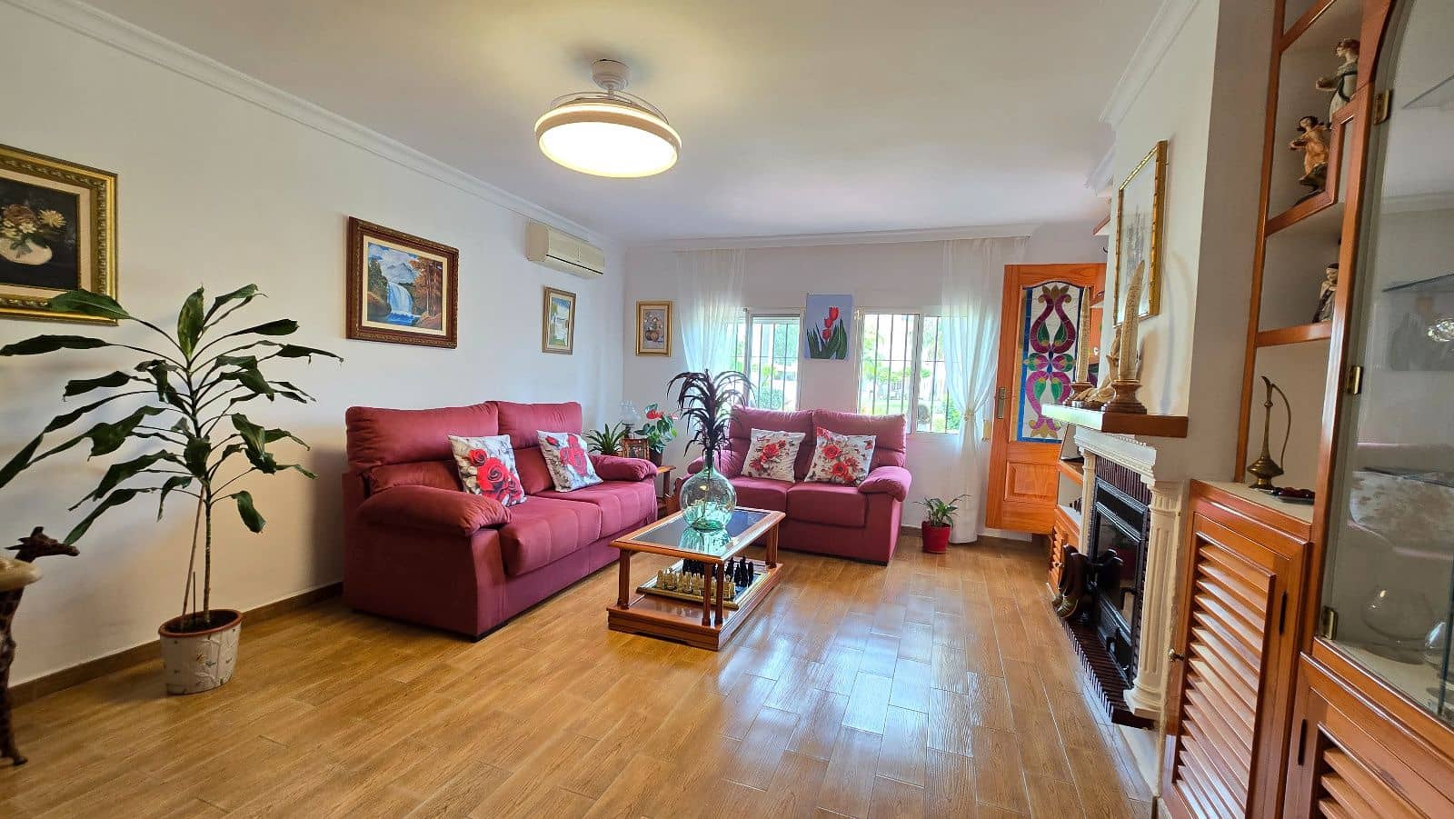 4 slaapkamer Huis te koop in Churriana met zwembad garage - € 575.000 (Ref: 9902374)