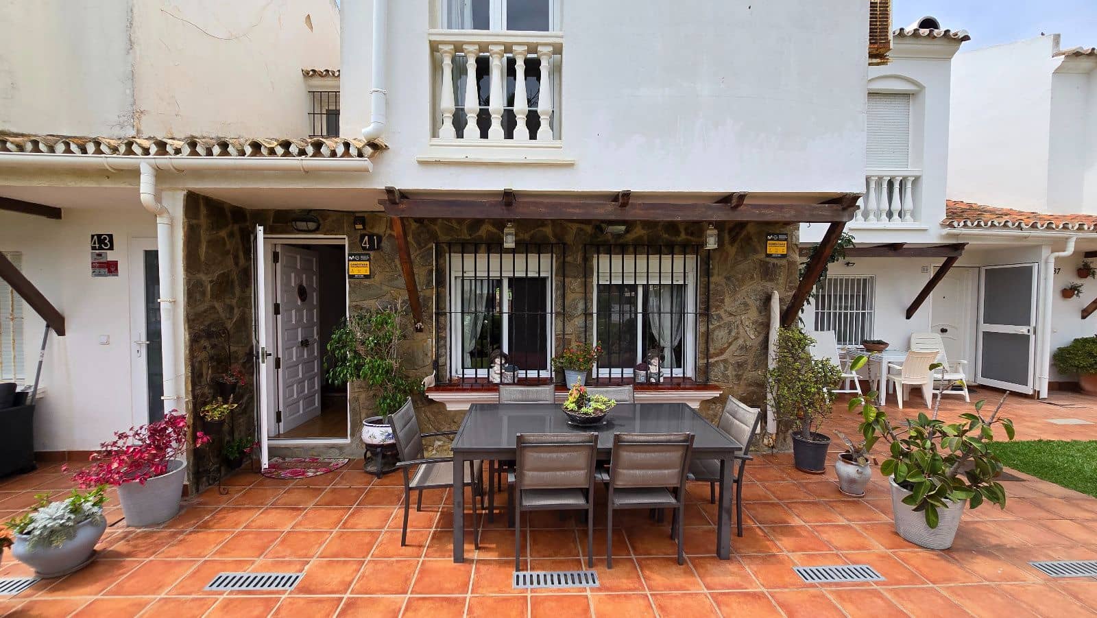 4 slaapkamer Huis te koop in Churriana met zwembad garage - € 575.000 (Ref: 9902374)