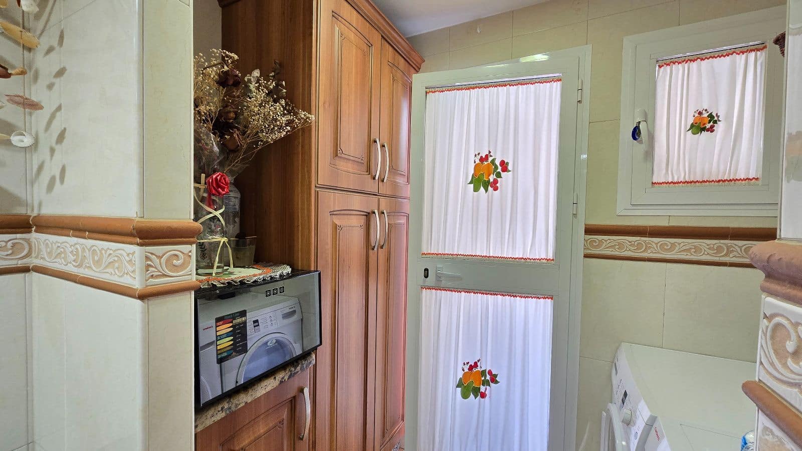 4 slaapkamer Huis te koop in Churriana met zwembad garage - € 575.000 (Ref: 9902374)