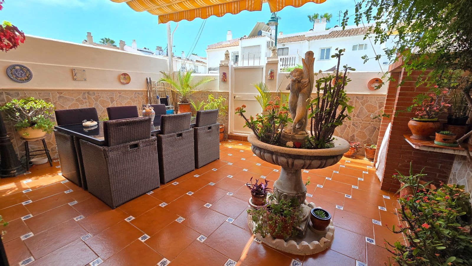 4 slaapkamer Huis te koop in Churriana met zwembad garage - € 575.000 (Ref: 9902374)