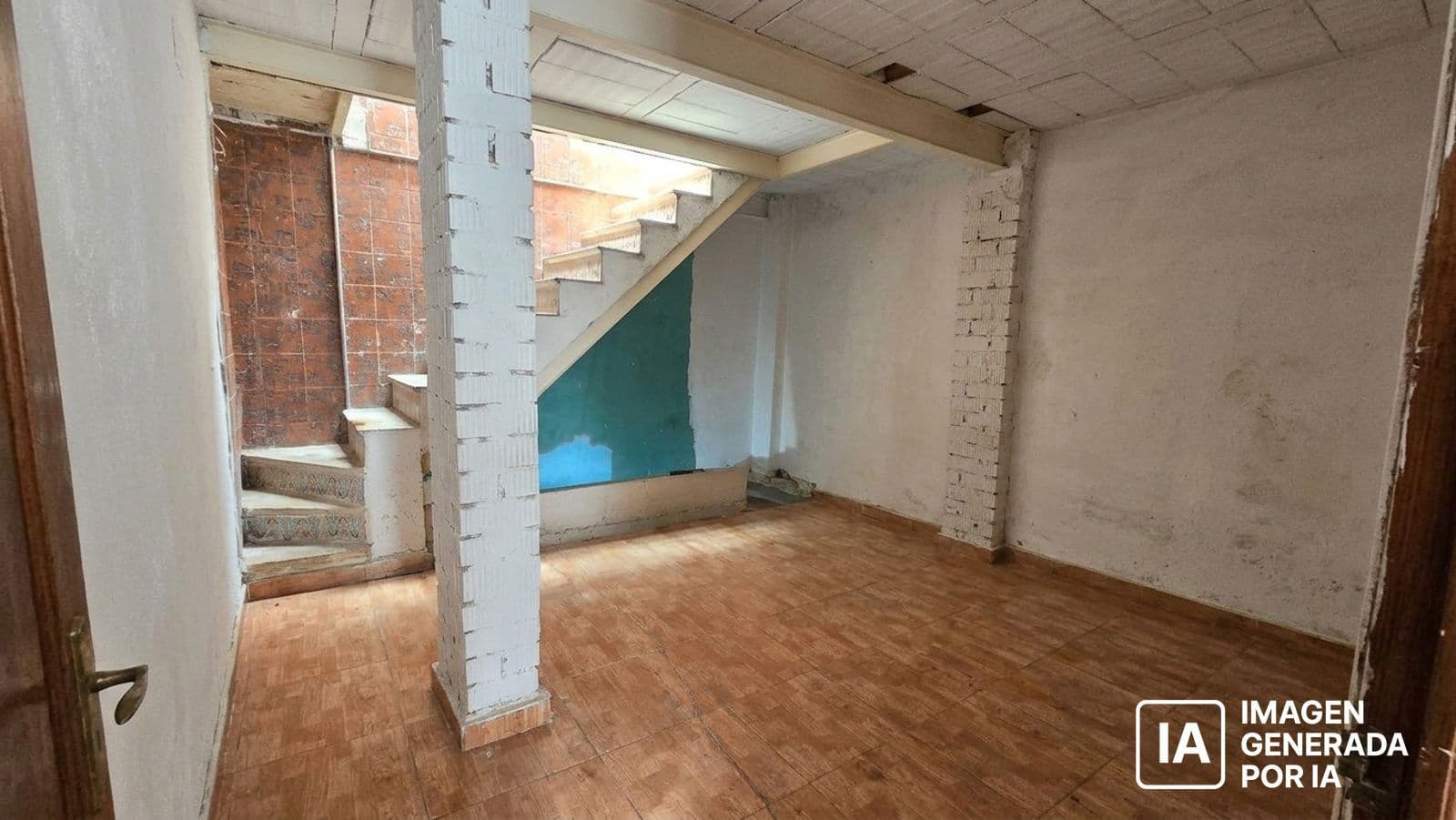 Casa de 3 habitaciones en Málaga ciudad en venta - 315.000 € (Ref: 9919026)
