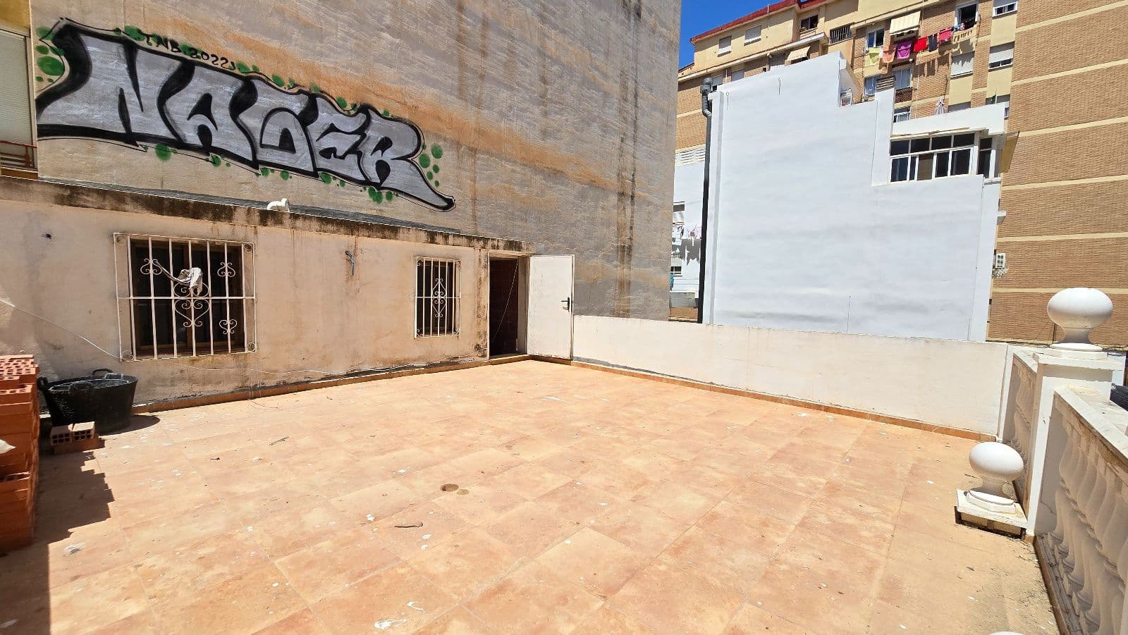Casa de 3 habitaciones en Málaga ciudad en venta - 315.000 € (Ref: 9919026)