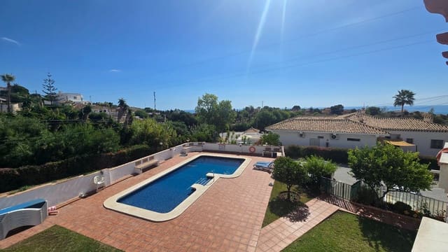 2 makuuhuone Asunto myytävänä paikassa La Capellanía - El Higuerón, Benalmádena mukana uima-altaan 
autotalli - 360 000 € (Ref: 9928502)
