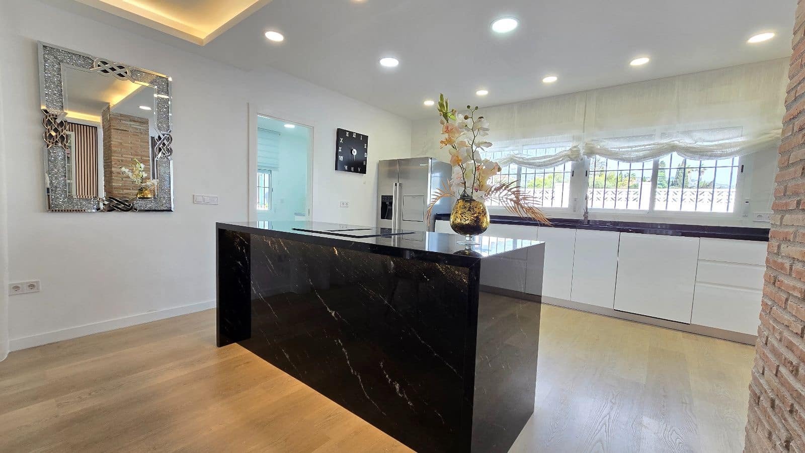 5 soverom Villa til salgs i Torremolinos med svømmebasseng - € 1 250 000 (Ref: 9941469)