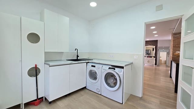 5 soverom Villa til salgs i Torremolinos med svømmebasseng - € 1 250 000 (Ref: 9941469)