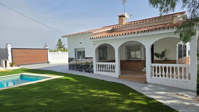 5 soverom Villa til salgs i Torremolinos med svømmebasseng - € 1 250 000 (Ref: 9941469)