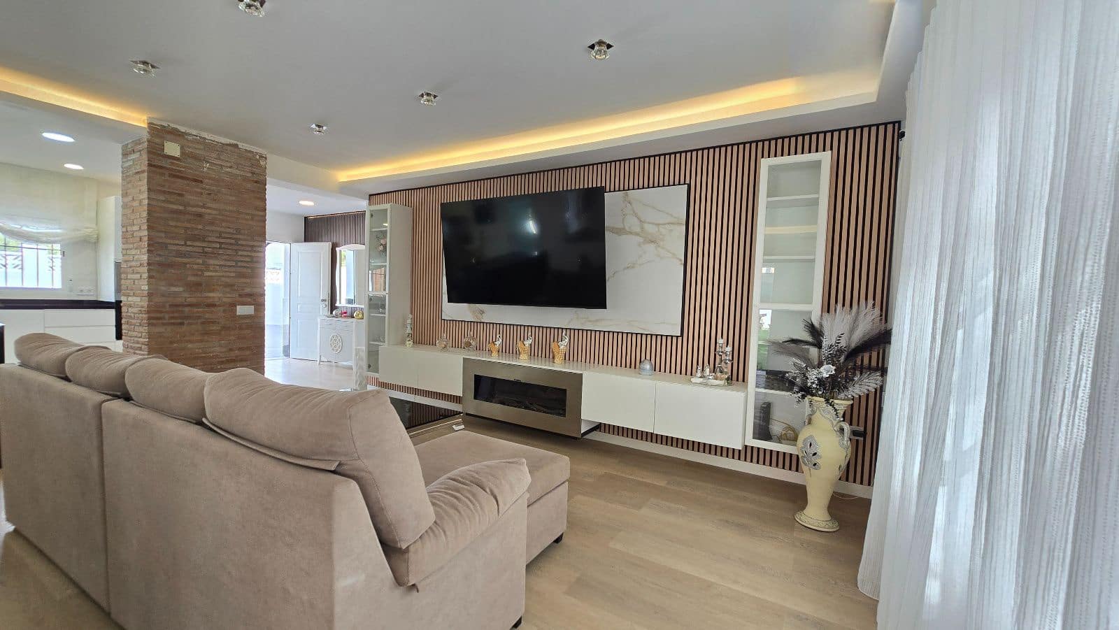 5 soverom Villa til salgs i Torremolinos med svømmebasseng - € 1 250 000 (Ref: 9941469)