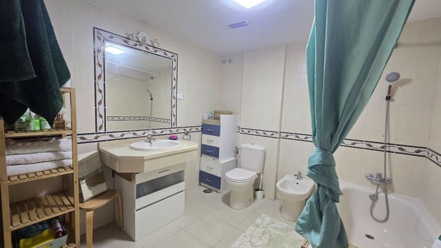 3 soverom Hus til salgs i Torrequebrada, Benalmádena med svømmebasseng garasje - € 470 000 (Ref: 9946755)