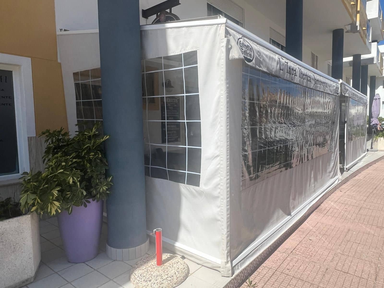 Local Commercial à vendre à Oliva - 350 000 € (Ref: 9958314)