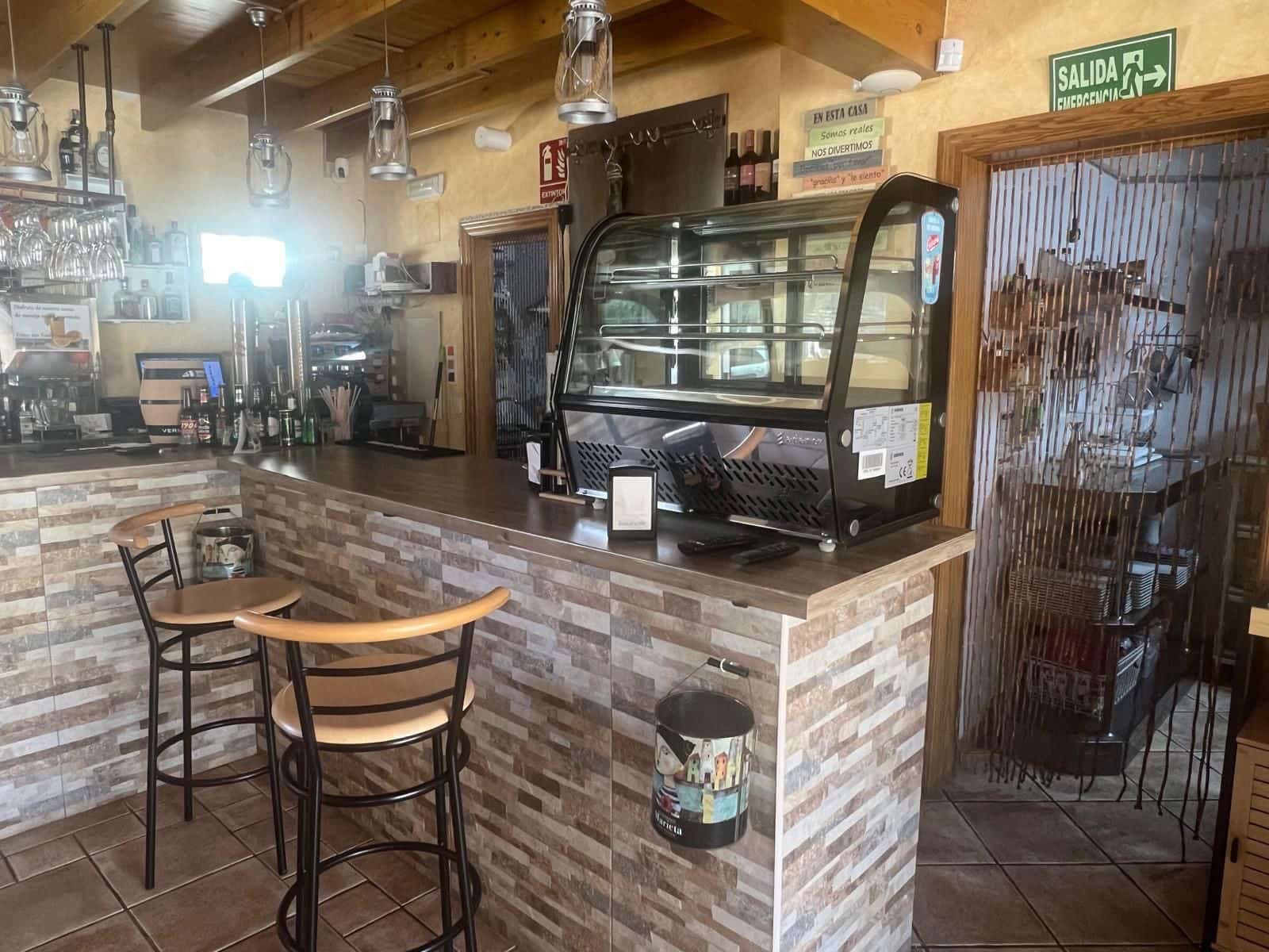 Local Commercial à vendre à Oliva - 350 000 € (Ref: 9958314)
