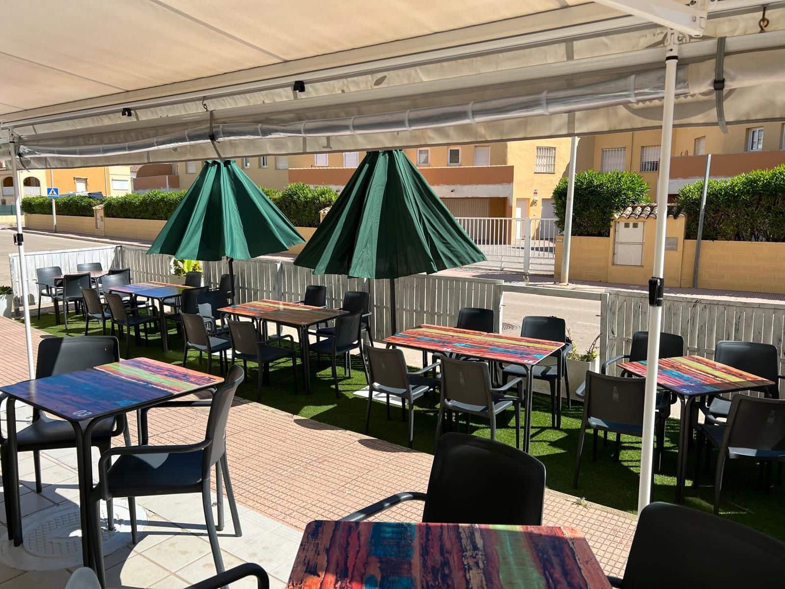 Local Commercial à vendre à Oliva - 350 000 € (Ref: 9958314)