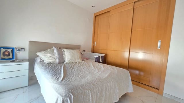 2 soverom Penthouse til salgs i Torremolinos med svømmebasseng garasje - € 540 000 (Ref: 9958315)