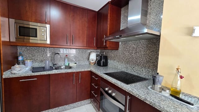 2 soverom Penthouse til salgs i Torremolinos med svømmebasseng garasje - € 540 000 (Ref: 9958315)