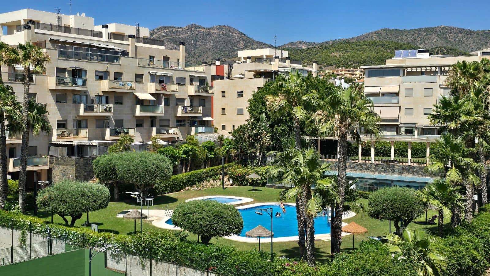 2 bedroom Penthouse for sale in Torremolinos with pool garage - € 540,000 (Ref: 9958315)