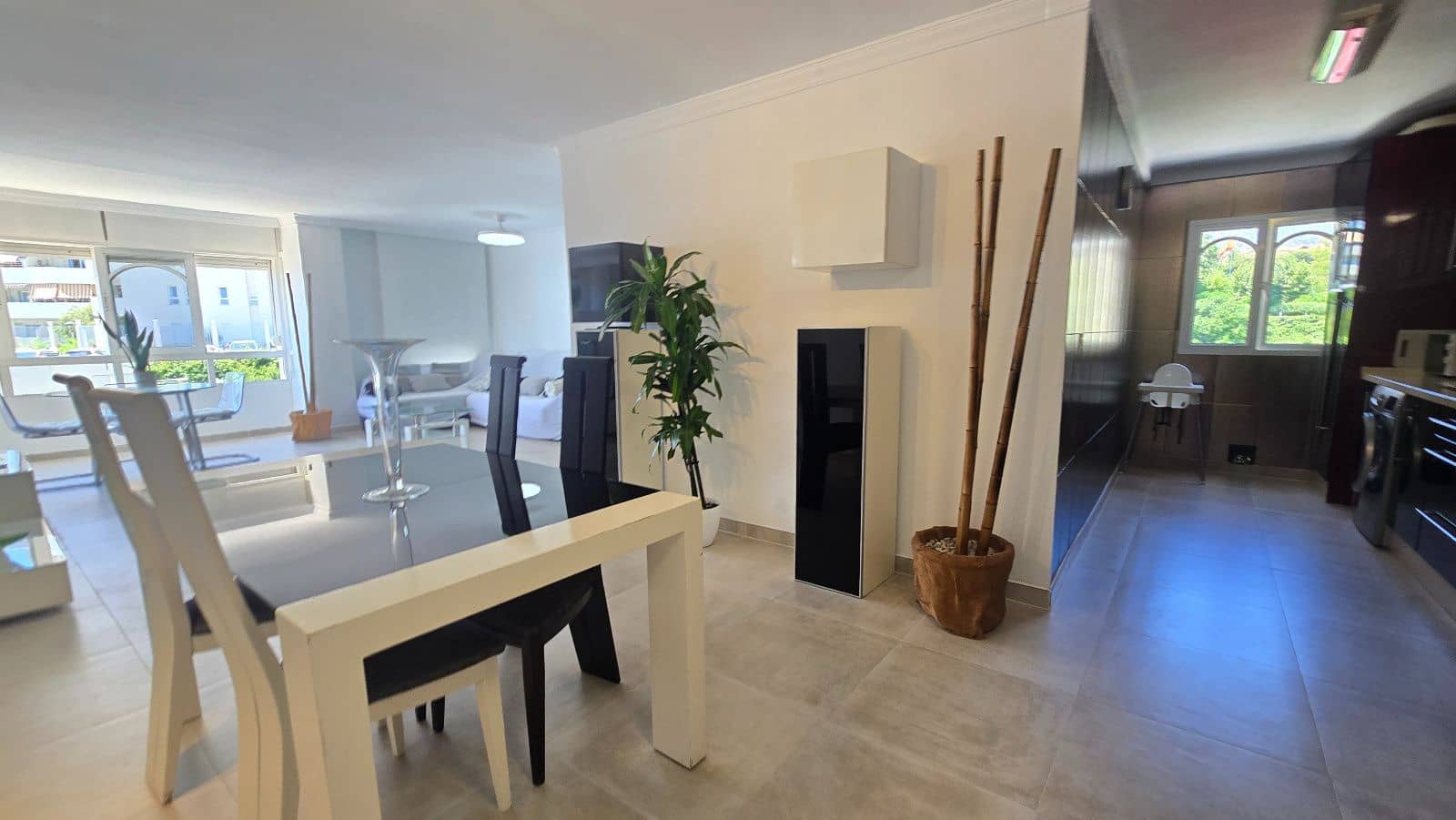 2 bedroom Flat for sale in Benalmadena with pool garage - € 699,000 (Ref: 9958316)