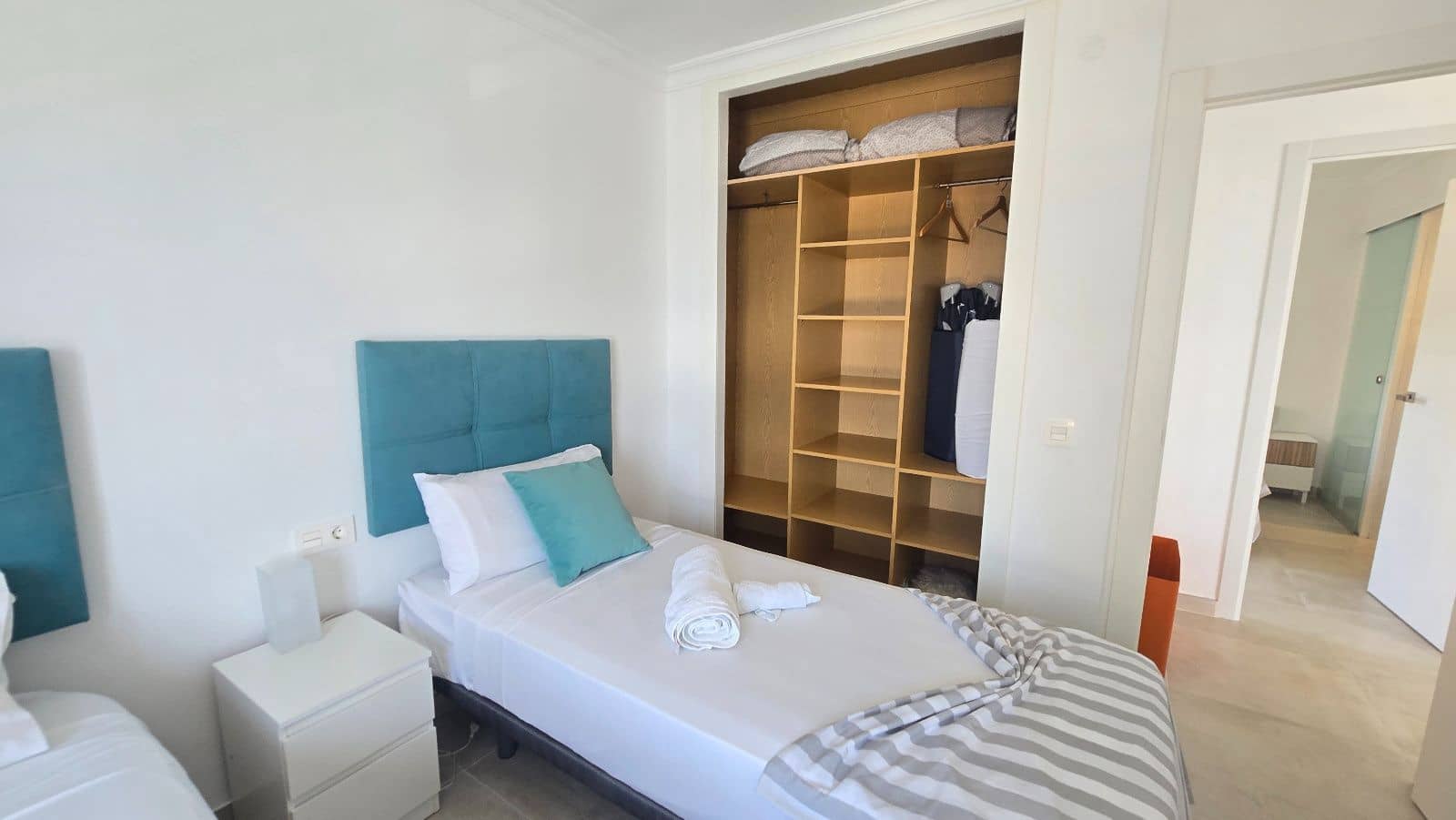 2 bedroom Flat for sale in Benalmadena with pool garage - € 699,000 (Ref: 9958316)