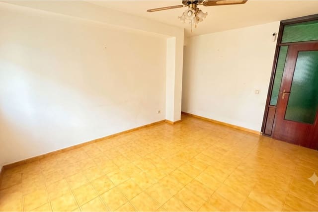 3 soverom Leilighet til salgs i Málaga by med garasje - € 255 000 (Ref: 9972260)