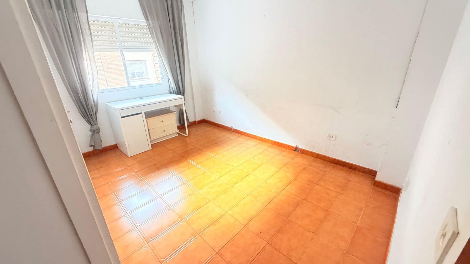 3 soveværelse Lejlighed til salg i Malaga by med garage - € 255.000 (Ref: 9972260)