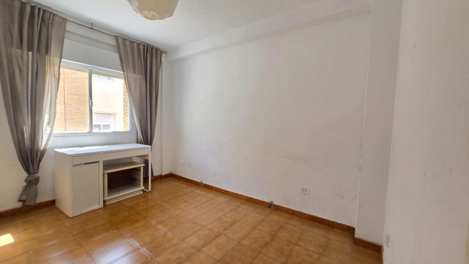 3 soveværelse Lejlighed til salg i Malaga by med garage - € 245.000 (Ref: 9972260)