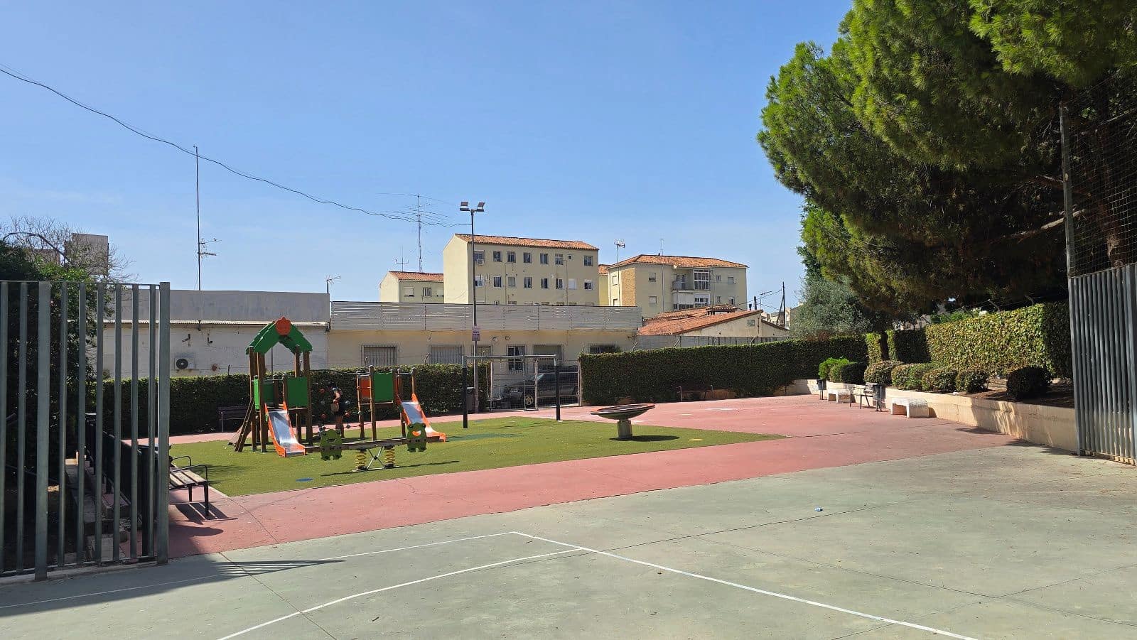 3 soveværelse Lejlighed til salg i Malaga by med garage - € 245.000 (Ref: 9972260)