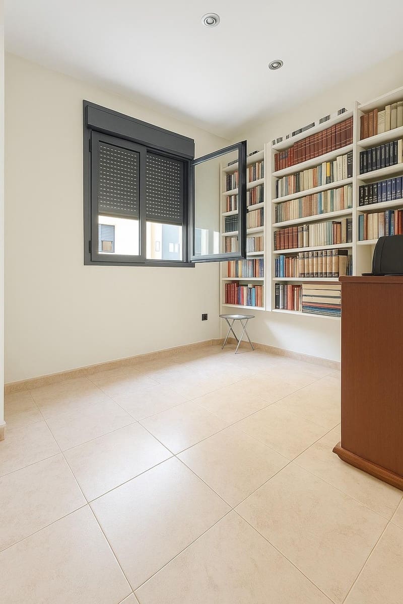 4 bedroom Apartment for sale in Almassora / Almazora with garage - € 429,000 (Ref: 9296871)