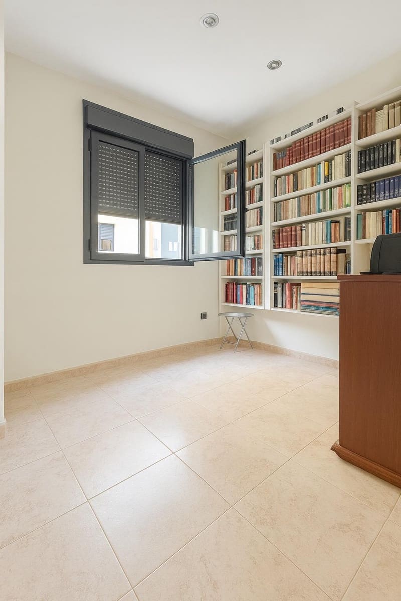 4 bedroom Apartment for sale in Almassora / Almazora with garage - € 429,000 (Ref: 9296871)