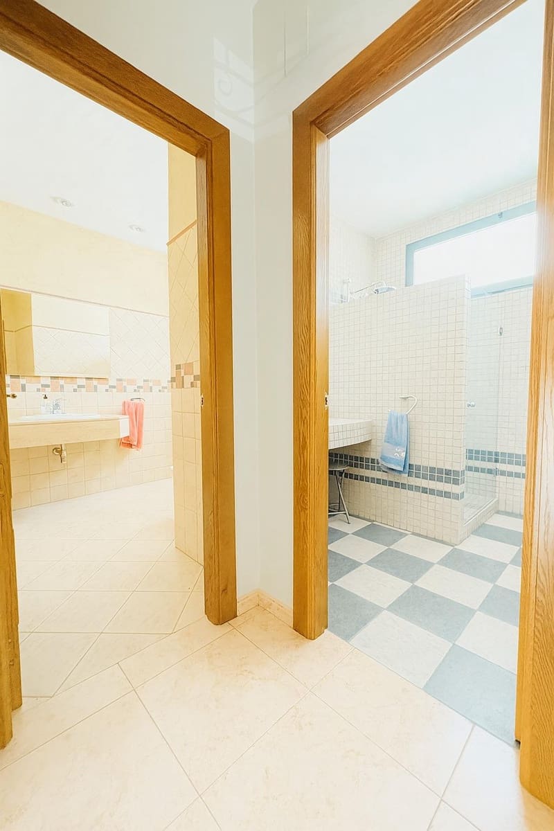 4 bedroom Apartment for sale in Almassora / Almazora with garage - € 429,000 (Ref: 9296871)