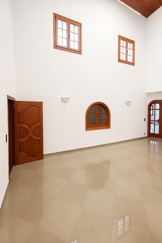 3 chambre Local Commercial à vendre à Santa María de Guía de Gran Canaria avec garage - 875 000 € (Ref: 9431066)