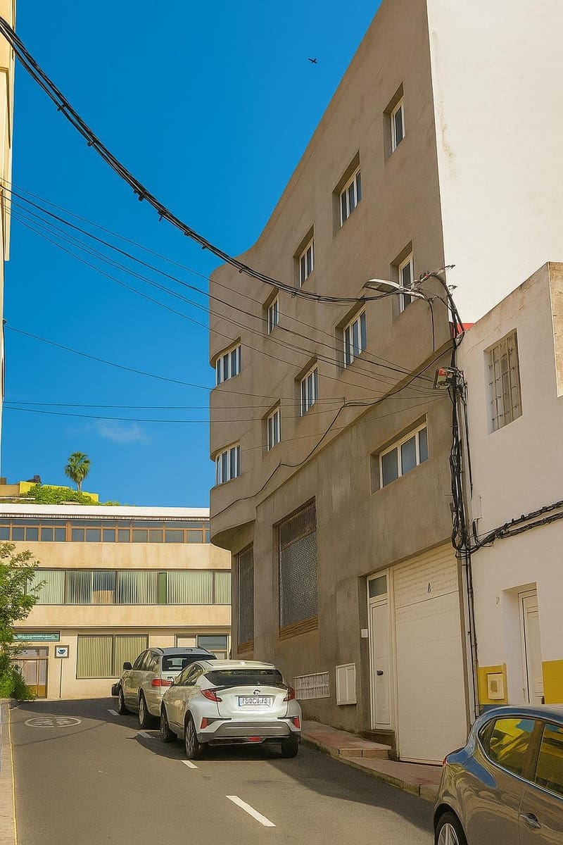 3 soverom Kommersiell til salgs i Santa Maria de Guia de Gran Canaria med garasje - € 875 000 (Ref: 9431066)