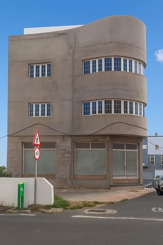 3 chambre Local Commercial à vendre à Santa María de Guía de Gran Canaria avec garage - 875 000 € (Ref: 9431066)