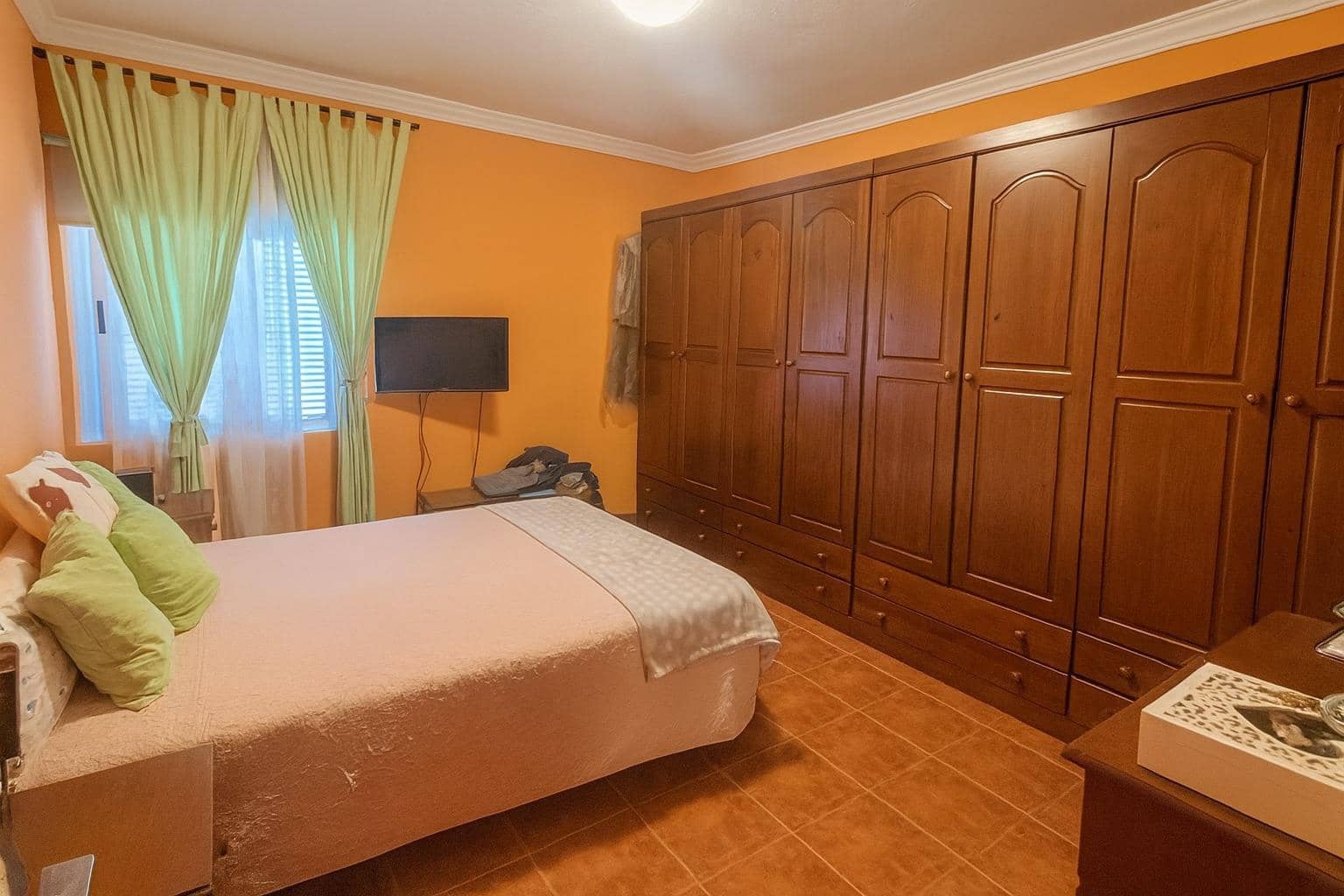 Chalet de 3 habitaciones en Los Llanos de Aridane en venta con garaje - 475.000 € (Ref: 9450671)