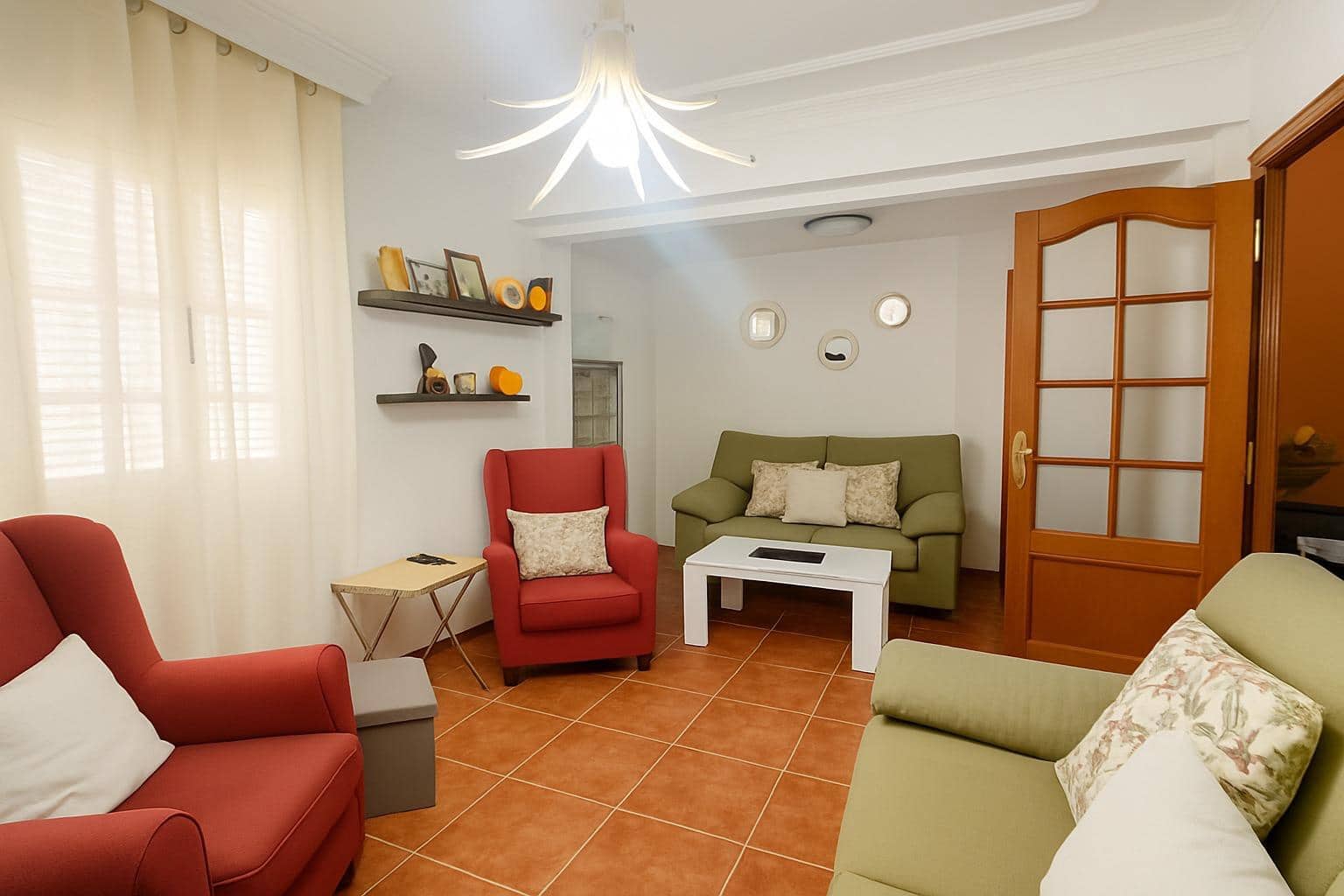 3 bedroom Villa for sale in Los Llanos de Aridane with garage - € 475,000 (Ref: 9450671)