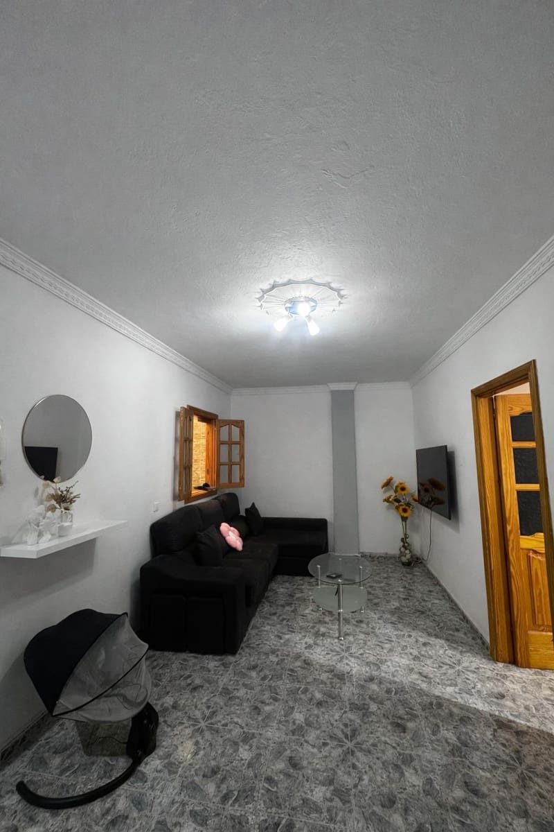 3 bedroom Flat for sale in Vecindario - € 219,900 (Ref: 9666478)