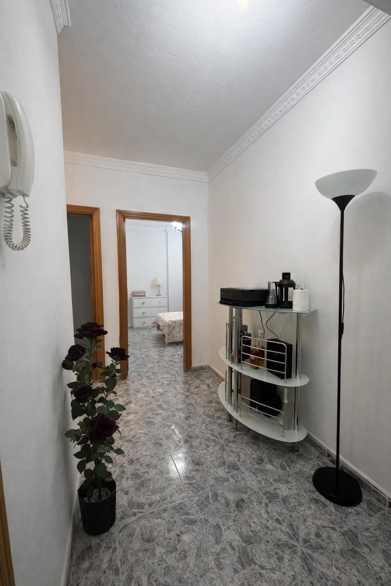 3 bedroom Flat for sale in Vecindario - € 219,900 (Ref: 9666478)