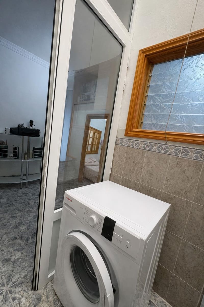 3 bedroom Flat for sale in Vecindario - € 219,900 (Ref: 9666478)