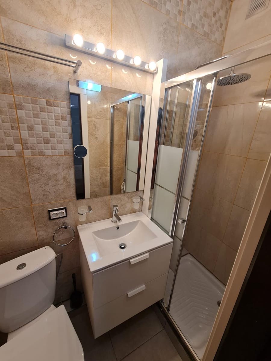 7 soverom Rekkehus til salgs i Santa Lucia de Tirajana med garasje - € 375 000 (Ref: 9965277)