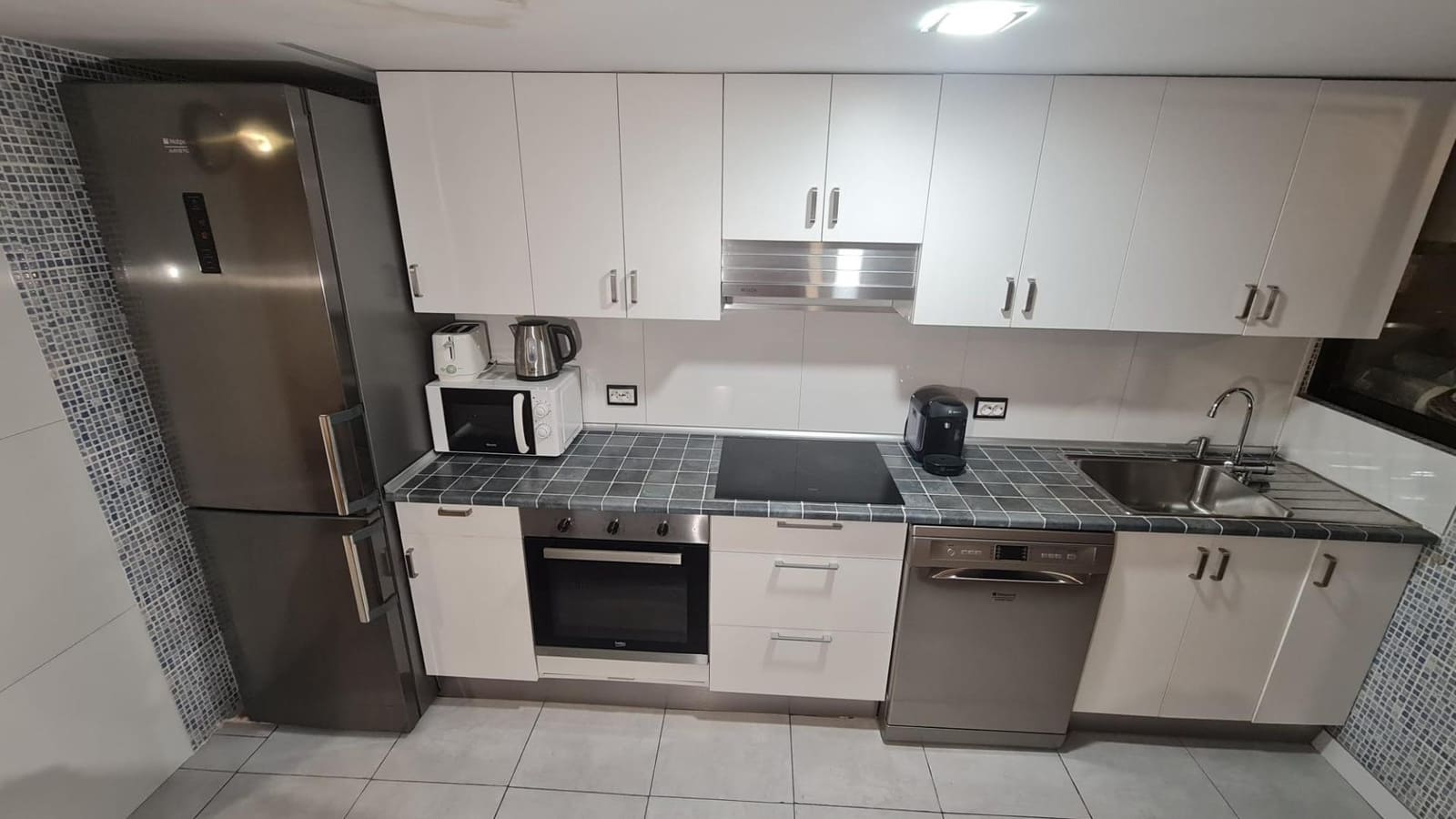 7 soverom Rekkehus til salgs i Santa Lucia de Tirajana med garasje - € 375 000 (Ref: 9965277)