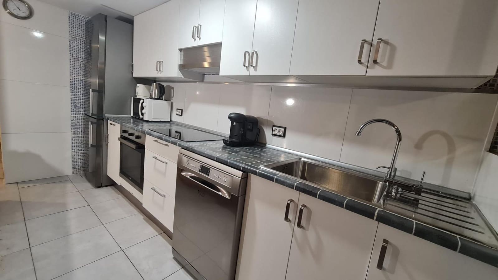 7 soverom Rekkehus til salgs i Santa Lucia de Tirajana med garasje - € 375 000 (Ref: 9965277)