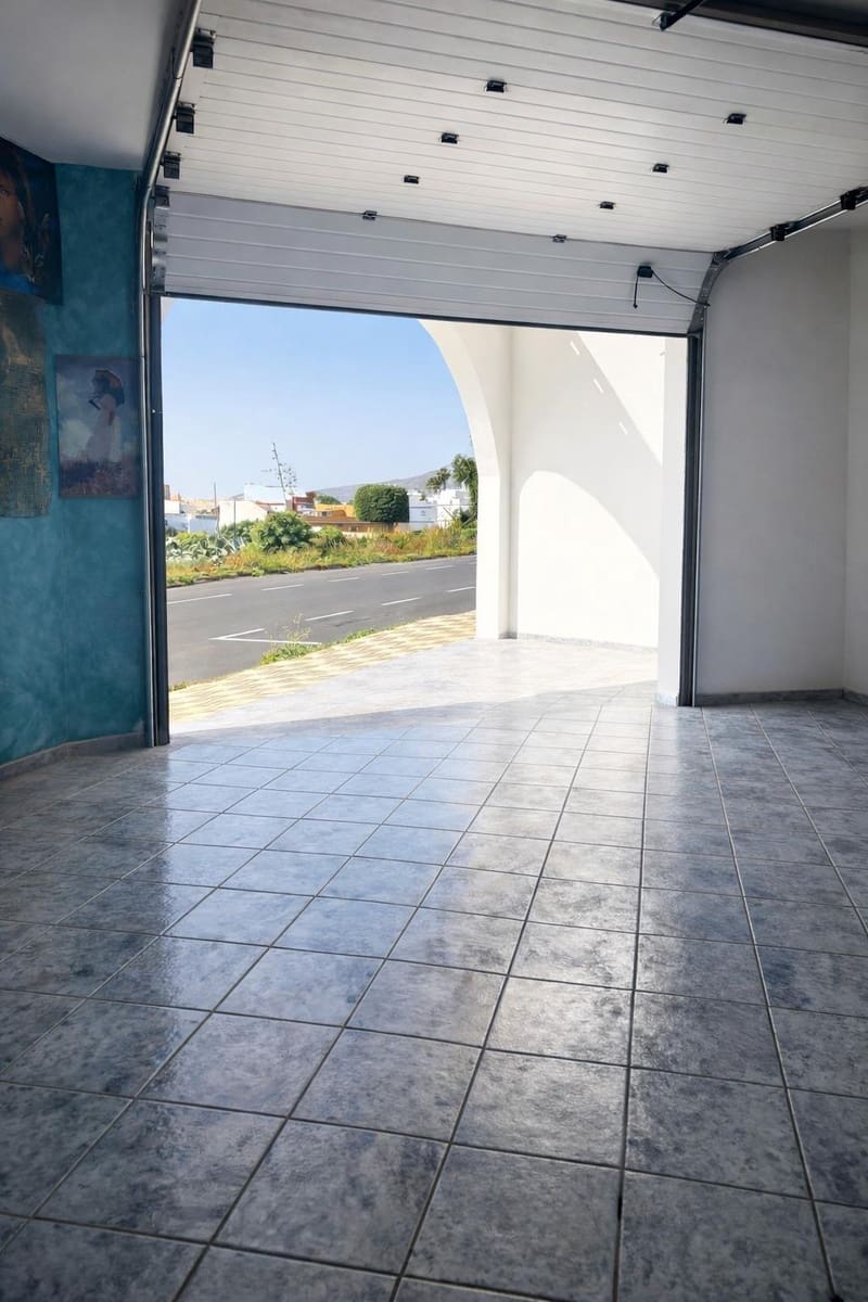 8 soverom Villa til salgs i Aguimes med garasje - € 699 000 (Ref: 9965284)