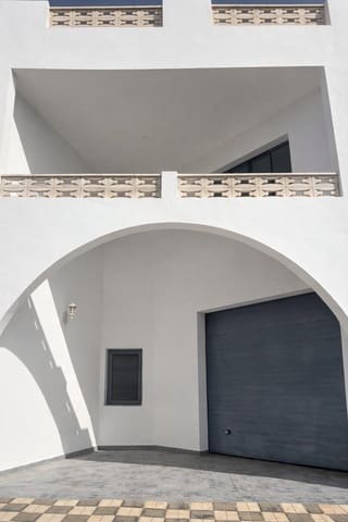 8 soverom Villa til salgs i Agüimes med garasje - € 699 000 (Ref: 9965284)