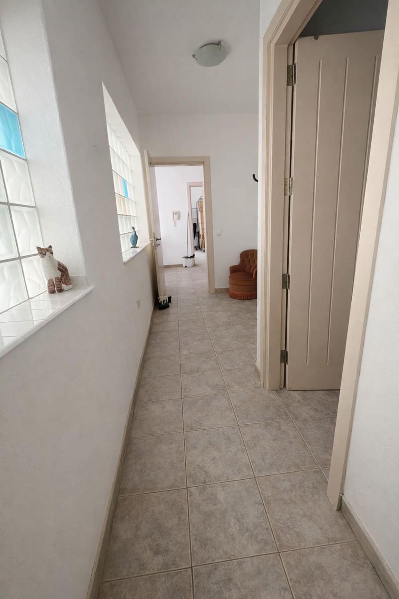 8 soverom Villa til salgs i Aguimes med garasje - € 699 000 (Ref: 9965284)