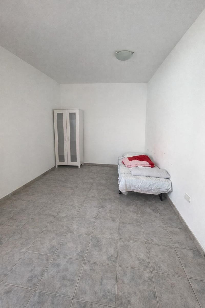 8 soverom Villa til salgs i Aguimes med garasje - € 699 000 (Ref: 9965284)